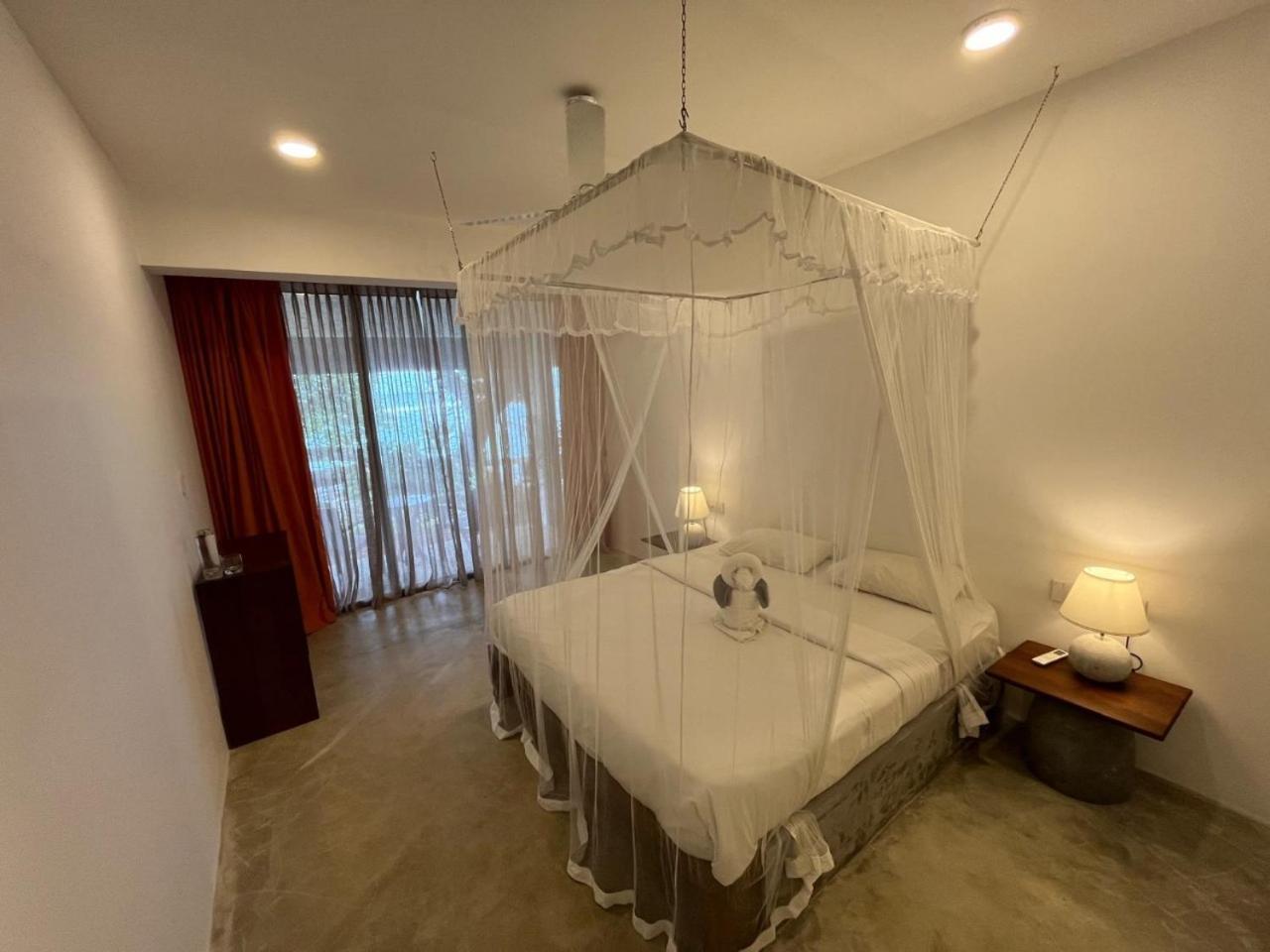 Sun N Sea Hotel Unawatuna Dış mekan fotoğraf